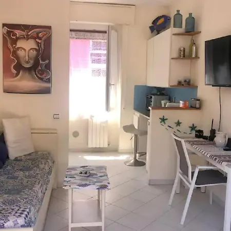 Nives Cosy * Monterosso al Mare